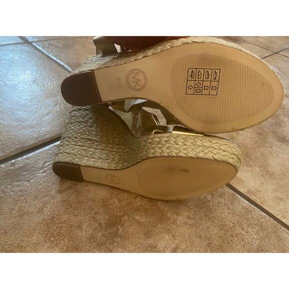 MICHAEL KORS Metallic Gold Leather Ankle Strap Espadrille Wedge Sandal 9.5M - Picture 7 of 12